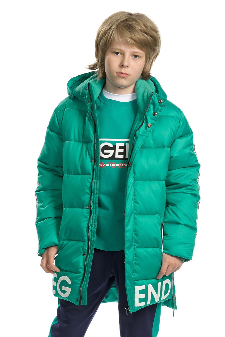 Мальчик в зеленой куртке